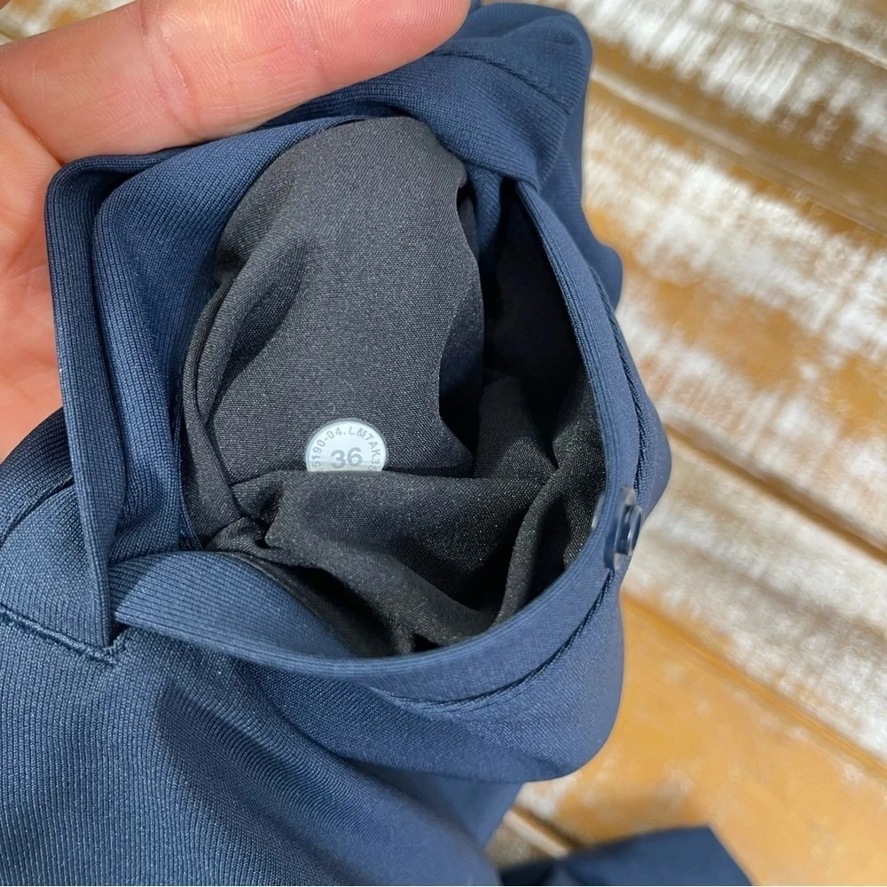 Lululemon Athletica ABC Classic-Fit Short 9